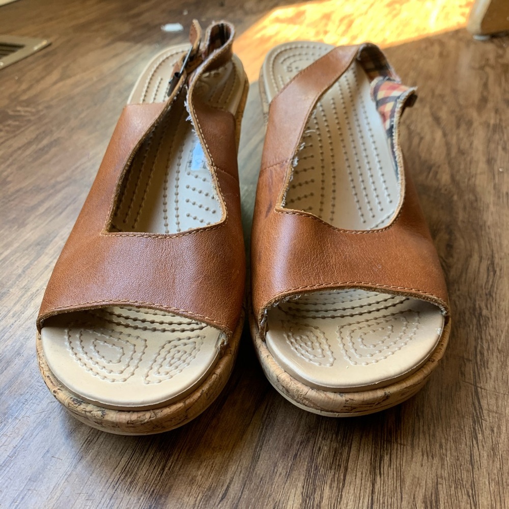 Crocs wedge sandal